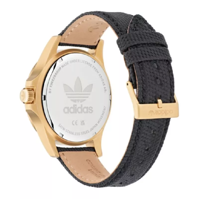 Adidas reloj unisex AOST22568 digital LCD 38mm silicona negra