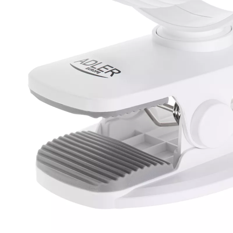 Adler AD 7335 ventilador de sobremesa recargable con pinza, 6W, 12,7 cm, 3 velocidades, oscilación, blanco