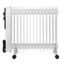 Adler AD 7819 Radiador de aceite, 2000W, 9 elementos, 3 niveles de calor, termostato ajustable, protección contra sobrecalentamiento, ruedas integradas, Blanco/Gris