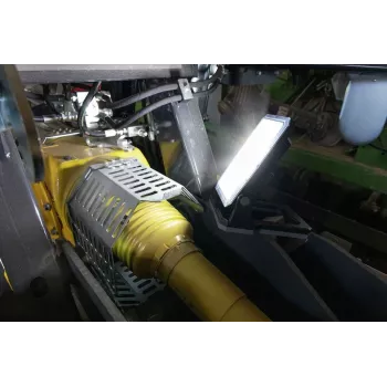 Lámpara de trabajo LED a batería ANSMANN WL2000R-ECO, 2000 lm, 6500K, IP54, powerbank, negro/gris