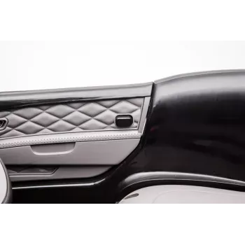 Coche a batería Bentley Mulsanne negro 10546 Lean Toys