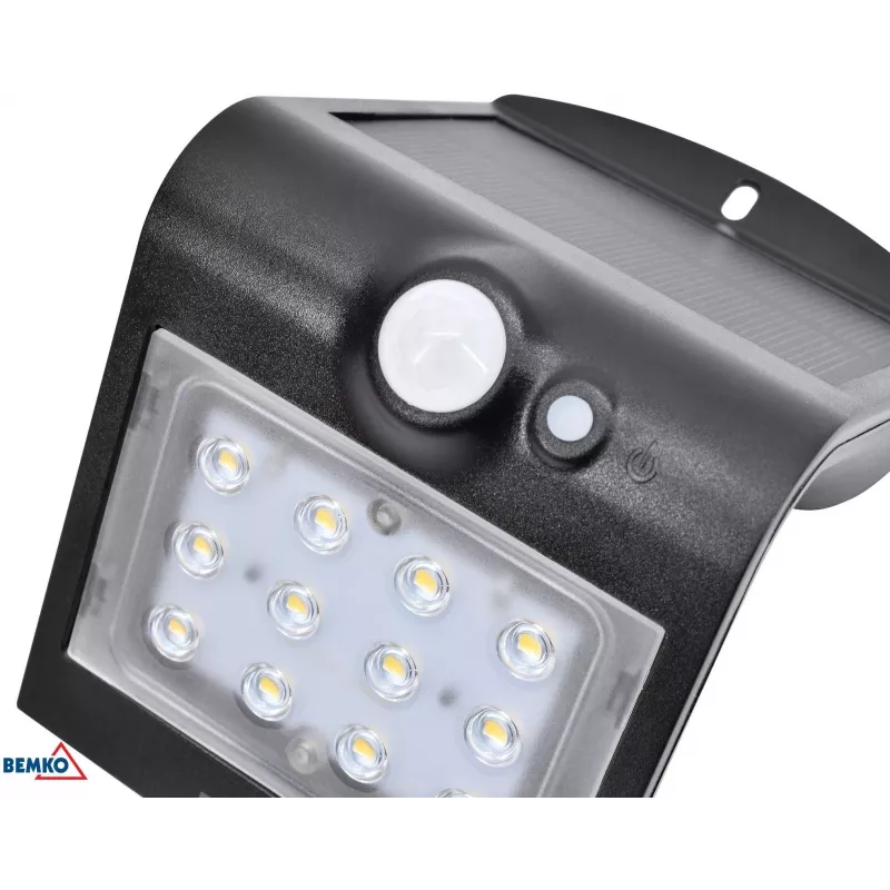 Proyector LED solar BEMKO TRINGO 1,5W 220lm 4000K IP65 negro con sensor PIR C83-SOT-001BL-PIR