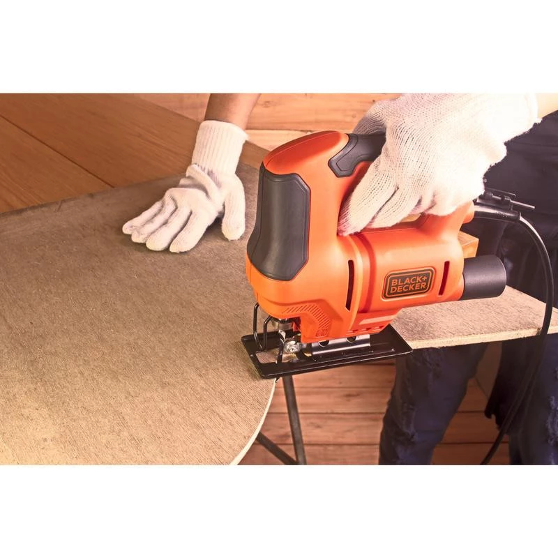BLACK & DECKER BES603-QS sierra de calar 400 W