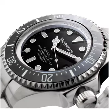 BOBROFF BF001 Reloj de cuarzo analógico de hombre 44mm Correa de piel negra