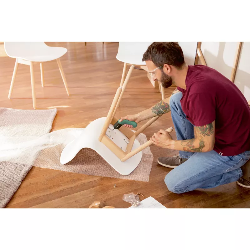 Bosch IXO 5 Atornillador a batería con juego de 32 puntas, 3,6V Li-Ion 1,5Ah, Verde/Negro