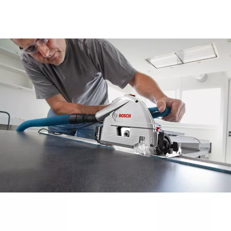 Sierra de inmersión Bosch Professional GKT 55 GCE con guía FSN 1400, 1400 W, Azul, L-BOXX