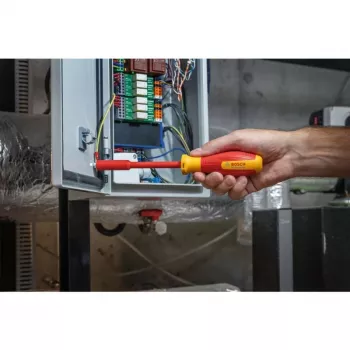 Bosch Juego de destornilladores aislados VDE 1600A02NF3, 7 piezas, plano/Phillips/Pozidriv, 1000V, IEC 60900
