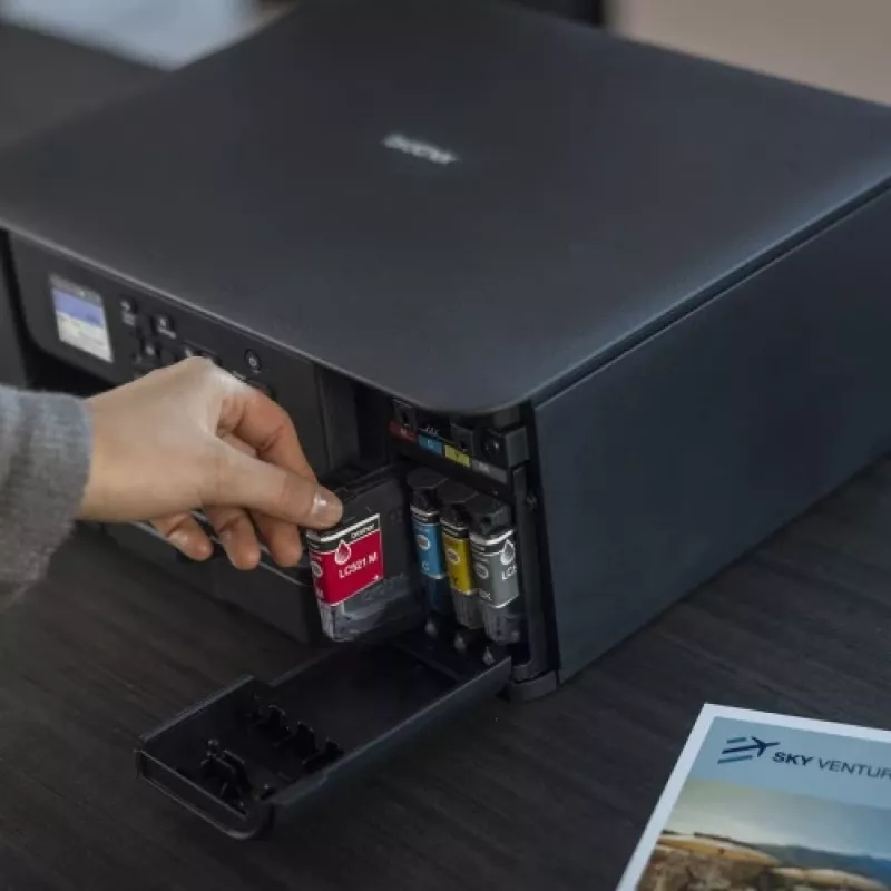 Brother DCP-J1310DW impresora de inyección de tinta color multifunción A4 16 ppm USB Wi-Fi
