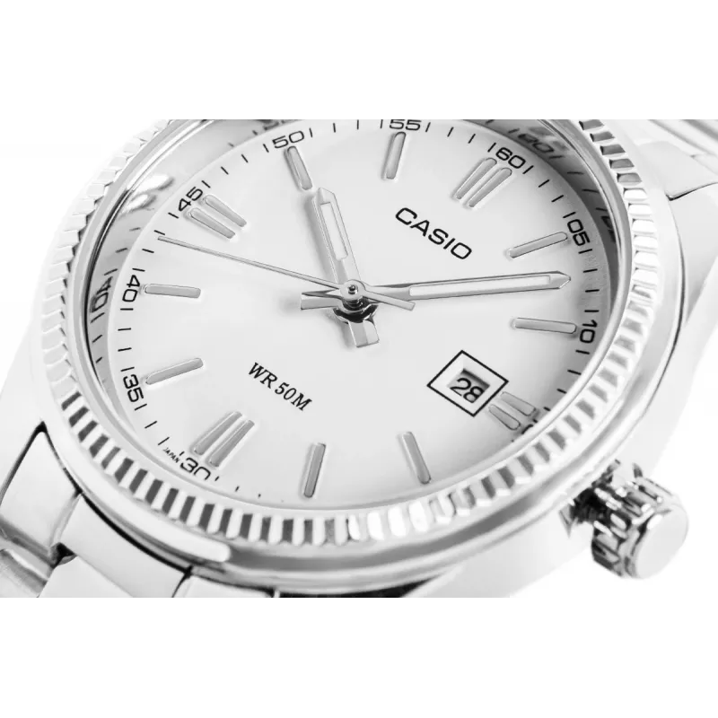 CASIO LTP1302PD7A1V Reloj unisex analógico de cuarzo, acero inoxidable plateado, 34,5 x 30,2 x 8,7 mm