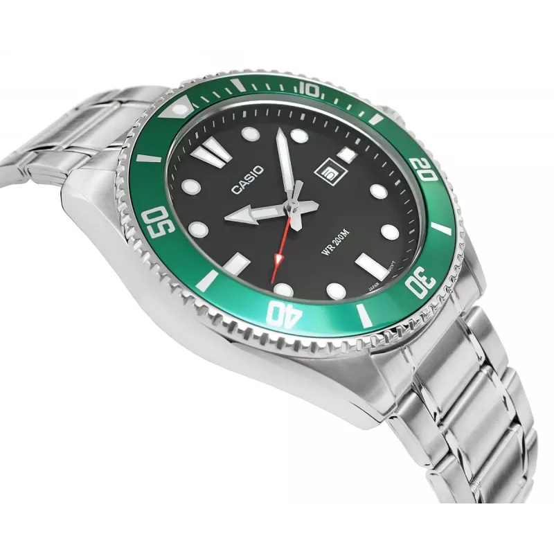 Casio MDV-107D-3AVEF reloj de hombre analógico de cuarzo con esfera verde y brazalete de acero inoxidable, 200m resistencia al agua