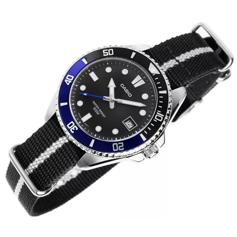Casio MDV-10C-1A2VEF Reloj de buceo para hombre Negro acero inoxidable resina
