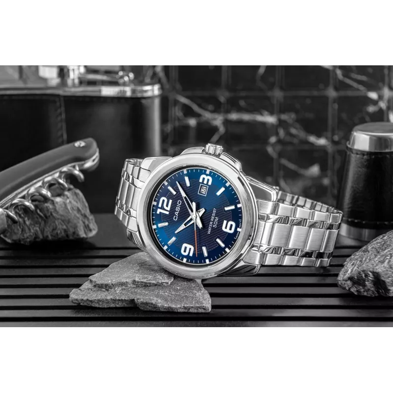 Casio MTP-1314D-2AVEF reloj analógico de cuarzo para hombre, esfera azul, correa de acero inoxidable, resistencia al agua 50m