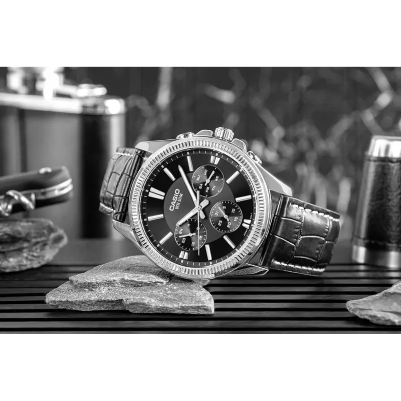 CASIO MTP1375L1AVDF Reloj analógico de cuarzo para hombre con correa de piel, esfera negra, 42 mm