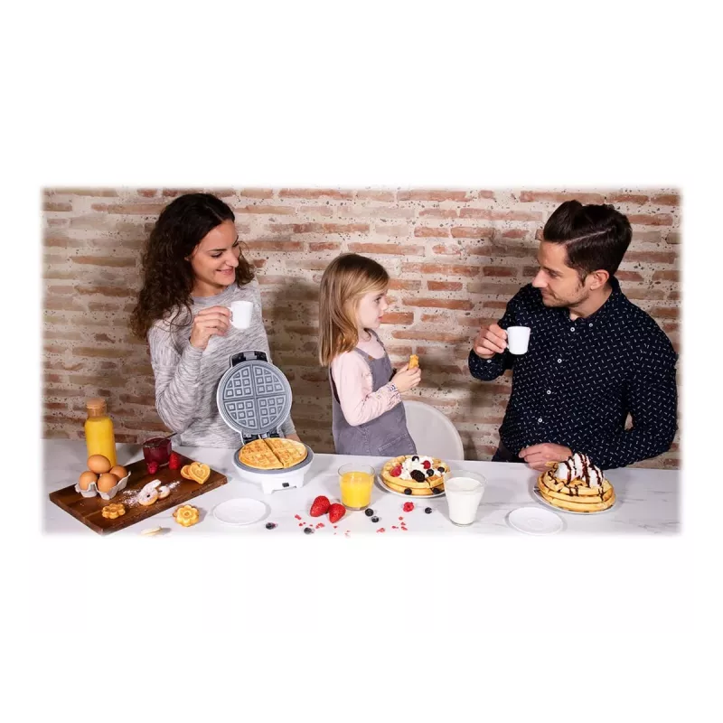 Gofrera Cecotec Fun Gofrestone 3in1 | 700 W | 3 placas intercambiables para gofres, muffins, donuts | Recubrimiento antiadherente Gofrestone | Blanca