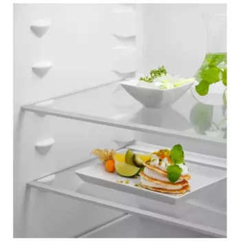 Electrolux LNA7NE18S Frigorífico-congelador integrado - 253L de capacidad total, Low Frost, clase de eficiencia energética E