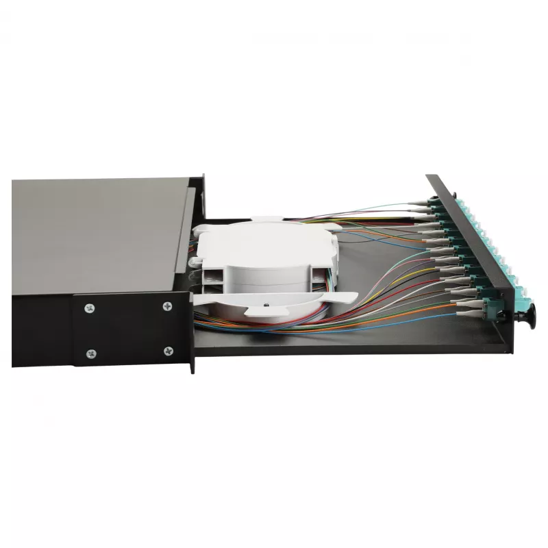 Caja de empalme de fibra óptica Equip de 12 puertos, LC dúplex, OM3, 1U, equipada, negra