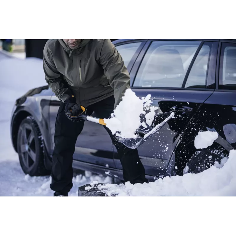 Fiskars X-series Pala quitanieves telescópica para coche (Negro/Naranja)