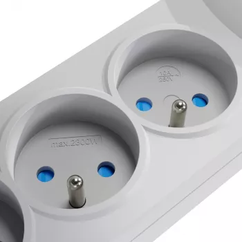 Regleta con protección contra sobretensiones GETFORT 5P-3M-G-USB de 5 tomas con 2 puertos USB, cable de 3 m, gris