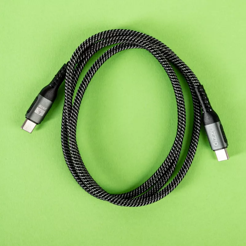 Cable trenzado USB-C a USB-C GIZZU 240W 480Mbps 1m negro