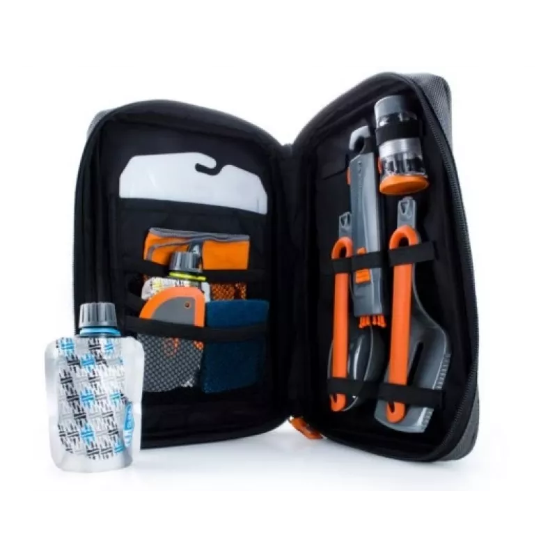 GSI Outdoors Gourmet Kitchen Set Set de menaje de cocina de camping de 11 piezas