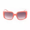 GUESS Gafas de sol para mujer GU00097-5372F - Montura negra brillante, lente degradada smoke, 53 mm