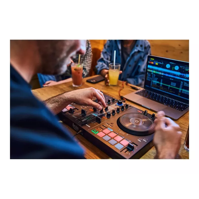 Hercules DJ Essentials Kit con DJControl Inpulse 200, altavoces DJMonitor 32 y auriculares HDP DJ45