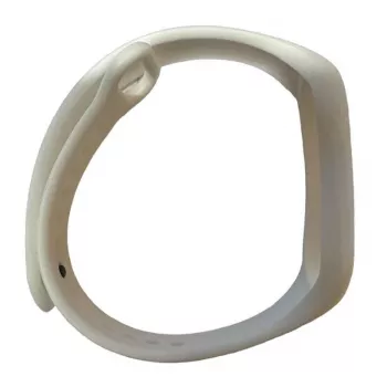 iLike Correa de silicona para Xiaomi Mi Band 5 / 6 / 7 (18x250 mm) blanca