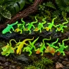 LEAN TOYS Figura de goma lagarto luminoso verde fluorescente 15cm