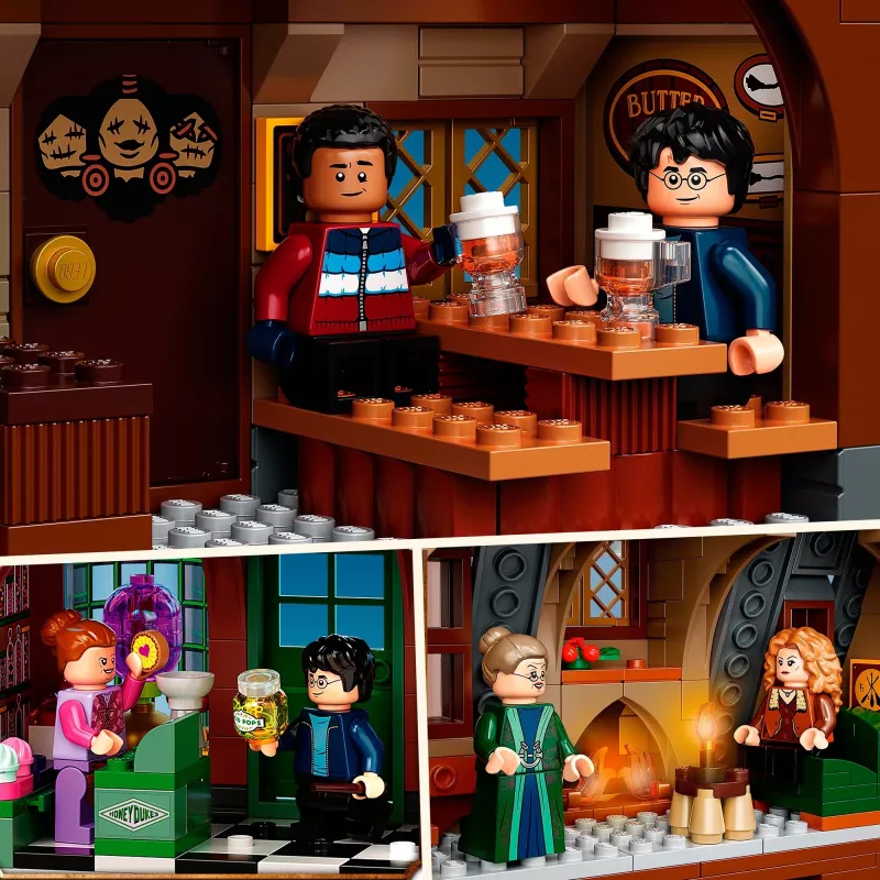 LEGO Harry Potter Visita a Hogsmeade 76388 set de construcción (851 piezas)