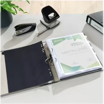 Archivador Leitz 1050 Standard A4 52 mm negro cartón reciclado con ranuras, agujero para el dedo, esquinas metálicas 1050-50-95