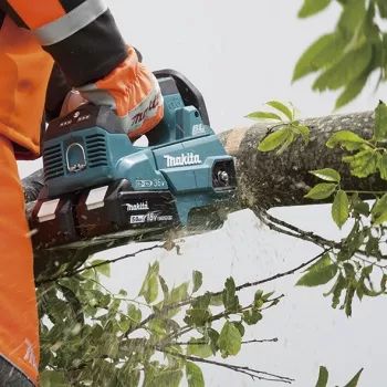 Makita DUC306Z Motosierra de batería top-handle 36V (2x18V) LXT 30cm espada