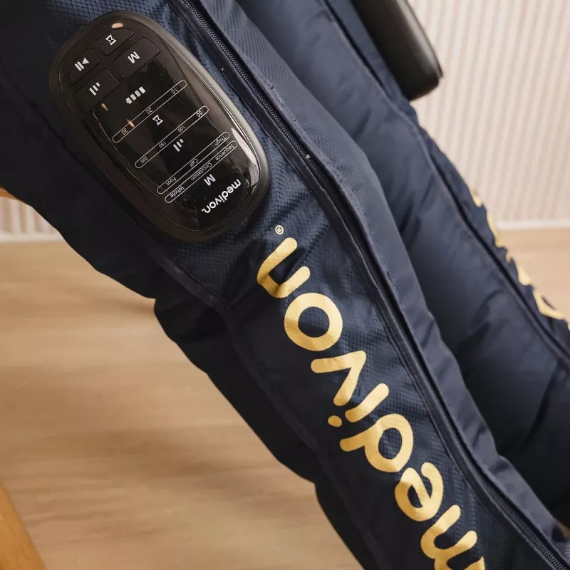Medivon Compression Massager Aeria - Masajeador de piernas y pies por compresión de aire con calor, 3 modos, 3 intensidades, mando inalámbrico
