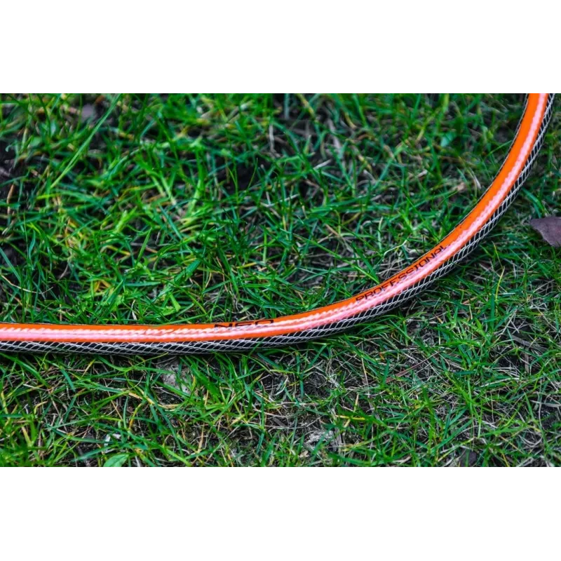 Manguera de jardín NEO Tools 15-842 de 1/2 inch 50 m de 3 capas de PVC reforzado verde