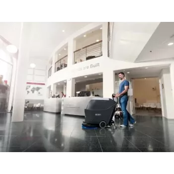 Nilfisk Efficient Fregadora-aspiradora de batería 50000334