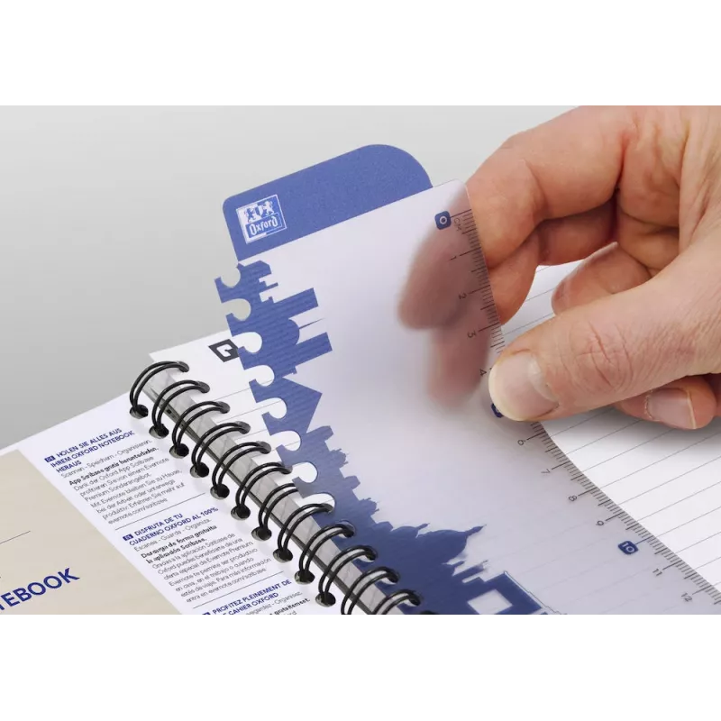 Oxford Essentials Cuaderno - cuadriculado - negro - A4+ - 70 hojas - 90 g/m²