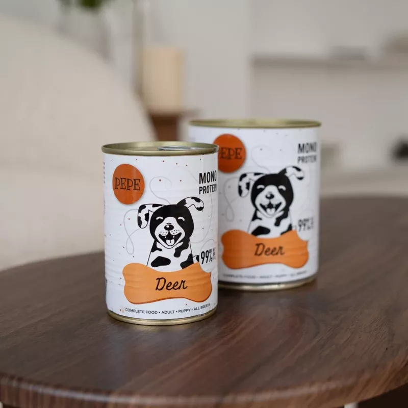 Paka Zwierzaka Pepe Comida húmeda para perros con ciervo 400g
