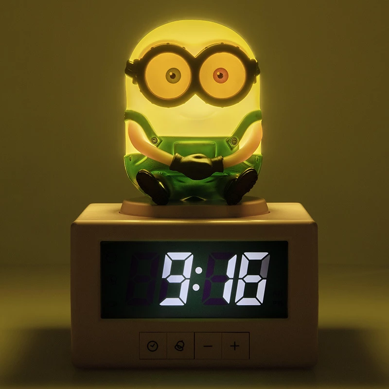 Paladone Minions Icon Despertador - LED digital, alimentado por USB, snooze