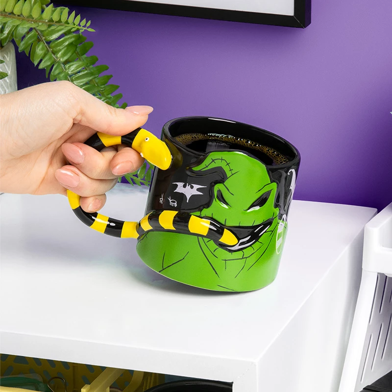 Paladone taza en forma de Oogie Boogie que brilla en la oscuridad