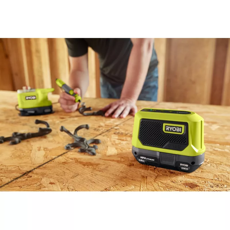 RYOBI ONE+ 18V Altavoz mini Bluetooth (verde/negro, solo herramienta)