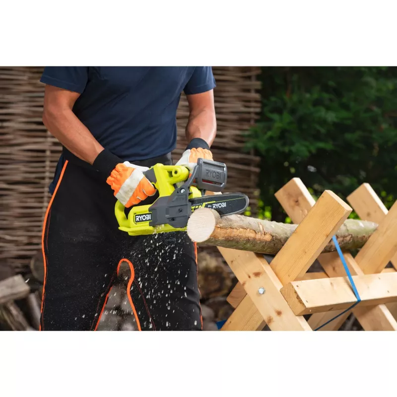 Ryobi ONE+ RY18CS20A-0 Motosierra de batería 18V 20cm de longitud de espada (herramienta sin batería)