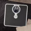 Salter 484 SFEU12 Báscula de baño mecánica compacta con lupa