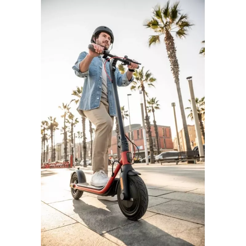 Patinete eléctrico Segway Ninebot D38E negro rojo