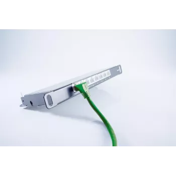 SHIVERPEAKS S/CONN maximum connectivity Cat 6 S/FTP PIMF cable de red patch, RJ45 en ángulo a recto, verde, 20 m (08-64093)