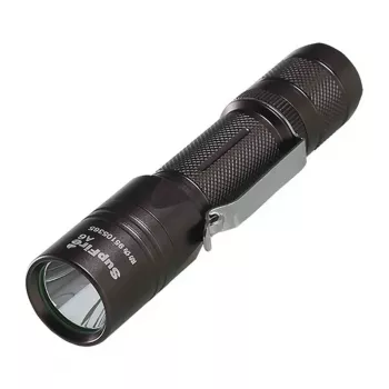 SUPERFIRE A6 Linterna - 1200 lúmenes LED P50, alcance 280m, recargable por USB, zoom, IP44